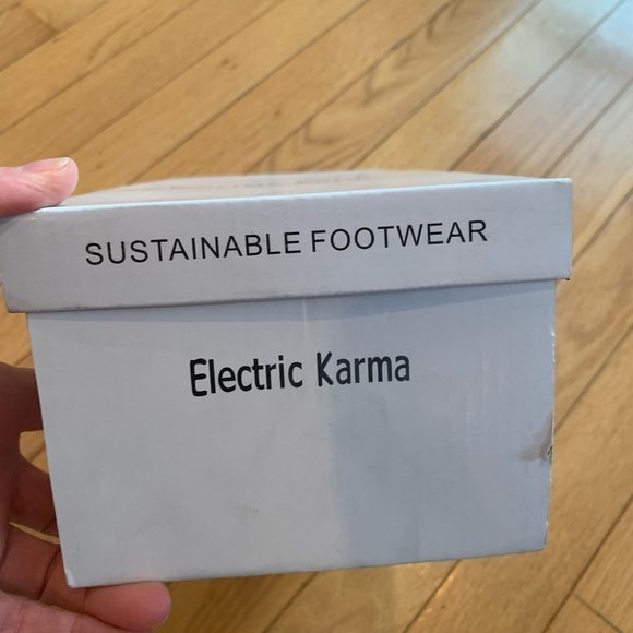 Electric Karma Pewter Grove slip on sandals size 6 - Picture 10 of 11